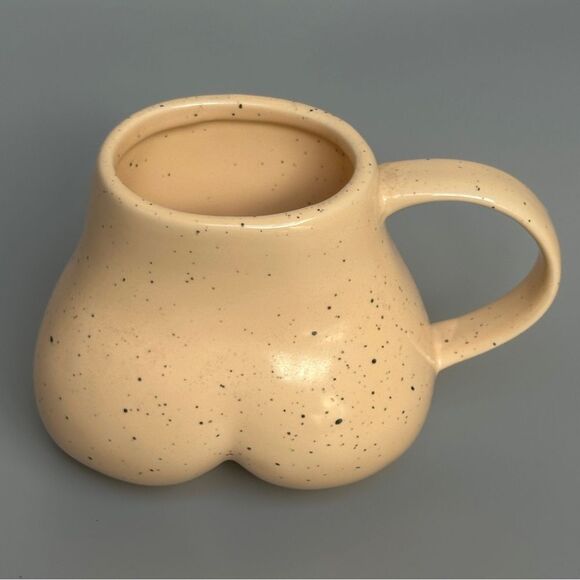 Urban Outfitters Female Form Sculpture Art Speckled Beige 12 oz Coffee Mug - Picture 4 of 12